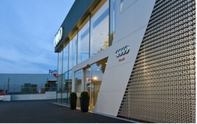 Autohaus und Werkstatt Hallenbau
